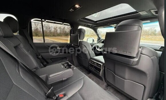 Buy Used Lexus LX White Car in Baglung in Dhawalagiri Buy Used Lexus LX White Car in Baglung in Dhawalagiri