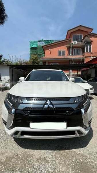 Big with watermark mitsubishi outlander bagmati kathmandu 5524