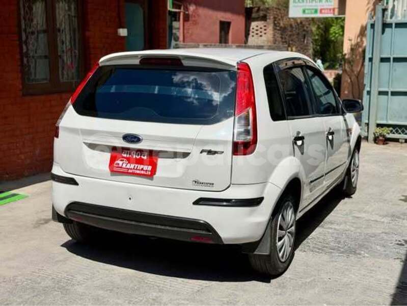 Big with watermark ford figo bagmati kathmandu 5527