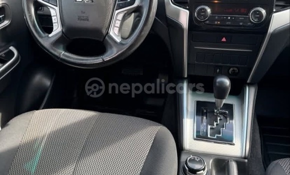 Buy Used Mitsubishi L200 White Car in Bhadrapur in Mechi Buy Used Mitsubishi L200 White Car in Bhadrapur in Mechi