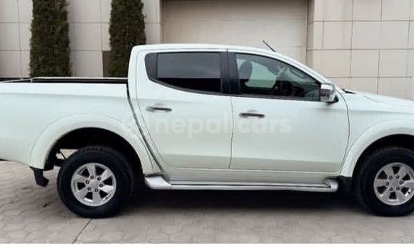 Buy Used Mitsubishi L200 White Car in Bhadrapur in Mechi Buy Used Mitsubishi L200 White Car in Bhadrapur in Mechi