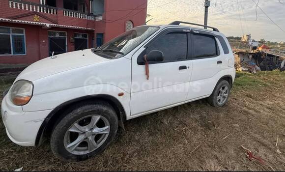 Buy Used Suzuki Ignis White Car in Lalitpur inside ring road in Bagmati province