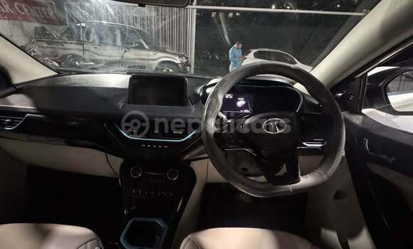 Buy Used TATA Nexon White Car in Kapilwastu in Lumbini Buy Used TATA Nexon White Car in Kapilwastu in Lumbini