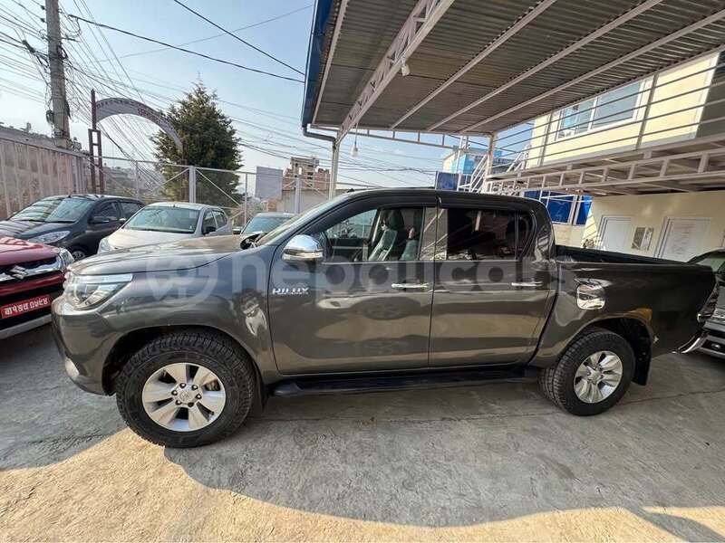 Big with watermark toyota hilux bagmati kathmandu 5633