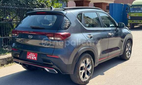 Buy Used Kia Sonet Grey Car in Kathmandu in Bagmati Buy Used Kia Sonet Grey Car in Kathmandu in Bagmati