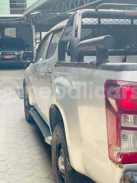 Big with watermark isuzu d max koshi khandbari 5690