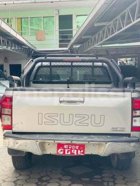 Big with watermark isuzu d max koshi khandbari 5690
