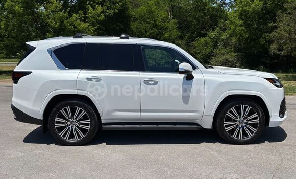 Buy Used Lexus LX White pearl Car in Nepalganj in Bheri Buy Used Lexus LX White pearl Car in Nepalganj in Bheri