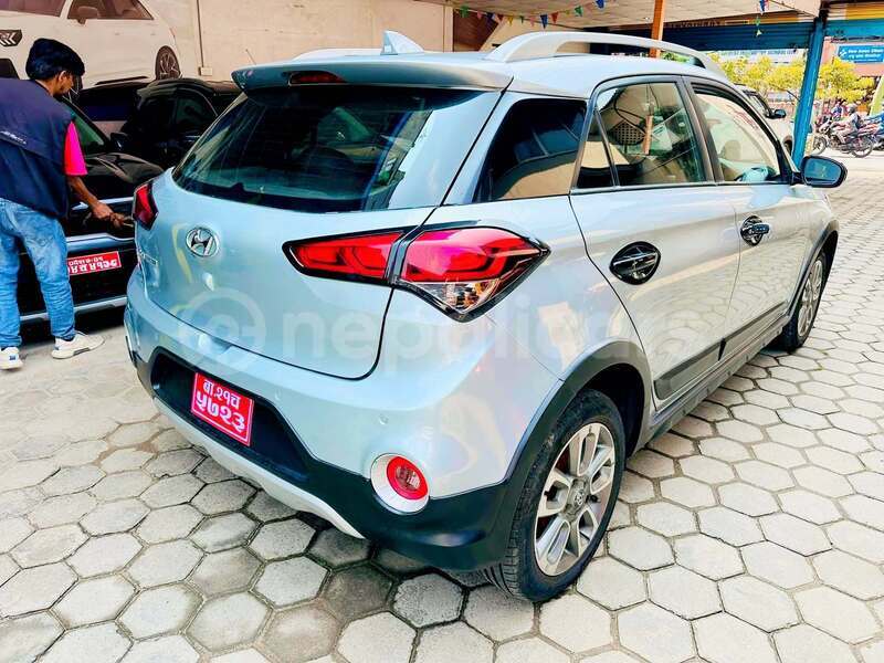 Big with watermark hyundai i20 dhawalagiri baglung 5718