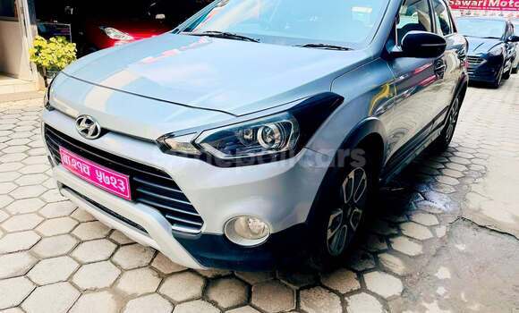 Buy Used Hyundai i20 Grey Car in Baglung in Dhawalagiri Buy Used Hyundai i20 Grey Car in Baglung in Dhawalagiri