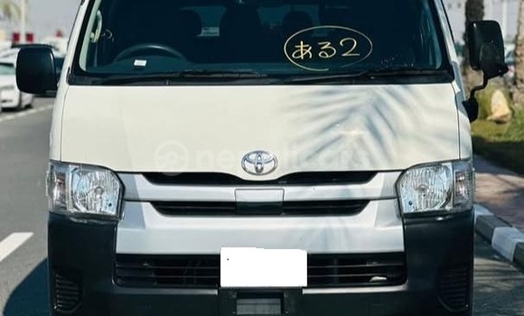 Buy Used Toyota Hiace White Car in Bhadrapur in Mechi Buy Used Toyota Hiace White Car in Bhadrapur in Mechi
