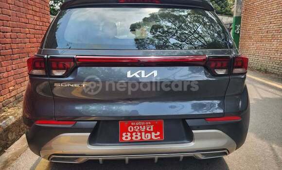Buy Used Kia Cadenza Other Car in Kathmandu in Bagmati Buy Used Kia Cadenza Other Car in Kathmandu in Bagmati