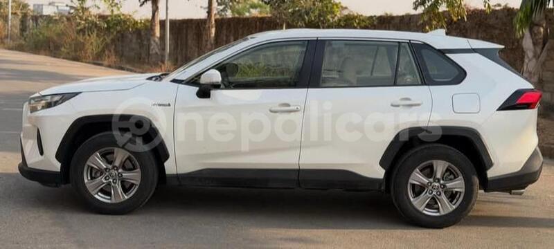 Big with watermark toyota rav4 mechi bhadrapur 5825
