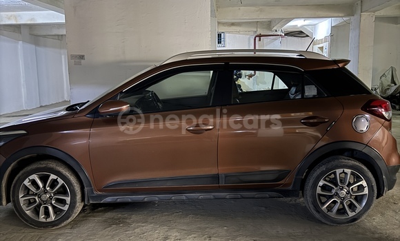 Buy Used Hyundai I20 active Brown Car in Lalitpur in Bagmati