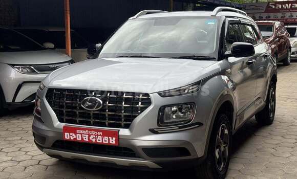Buy Used Hyundai Venue Grey Car in Kathmandu metro 13 - kalimati area in Bagmati province Buy Used Hyundai Venue Grey Car in Kathmandu metro 13 - kalimati area in Bagmati province