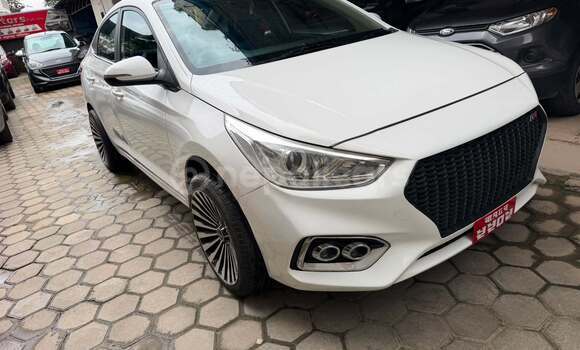 Buy Used Hyundai Verna White Car in Kathmandu metro 13 - kalimati area in Bagmati province Buy Used Hyundai Verna White Car in Kathmandu metro 13 - kalimati area in Bagmati province