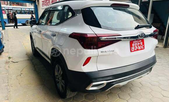 Buy Used Kia Seltos White Car in Kathmandu metro 13 - kalimati area in Bagmati province Buy Used Kia Seltos White Car in Kathmandu metro 13 - kalimati area in Bagmati province