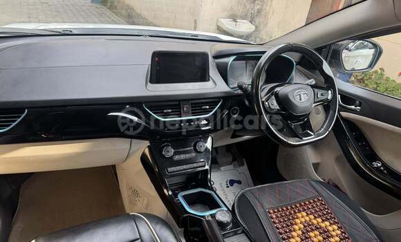 Buy Used TATA Nexon White Car in Kathmandu metro 13 - kalimati area in Bagmati province Buy Used TATA Nexon White Car in Kathmandu metro 13 - kalimati area in Bagmati province