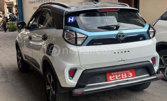 Buy Used TATA Nexon White Car in Kathmandu metro 13 - kalimati area in Bagmati province Buy Used TATA Nexon White Car in Kathmandu metro 13 - kalimati area in Bagmati province