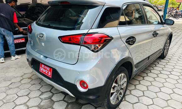 Buy Used Hyundai i20 Grey Car in Kathmandu metro 13 - kalimati area in Bagmati province Buy Used Hyundai i20 Grey Car in Kathmandu metro 13 - kalimati area in Bagmati province