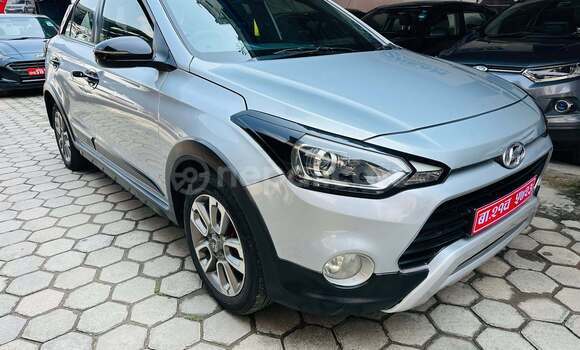 Buy Used Hyundai i20 Grey Car in Kathmandu metro 13 - kalimati area in Bagmati province Buy Used Hyundai i20 Grey Car in Kathmandu metro 13 - kalimati area in Bagmati province