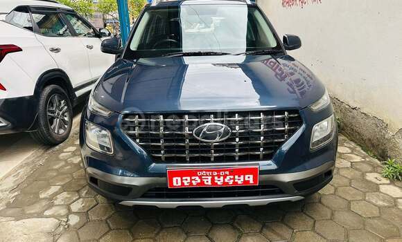 Buy Used Hyundai Venue Blue Car in Kathmandu metro 13 - kalimati area in Bagmati province