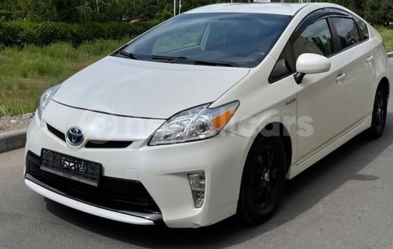 Big with watermark toyota prius mechi bhadrapur 5909
