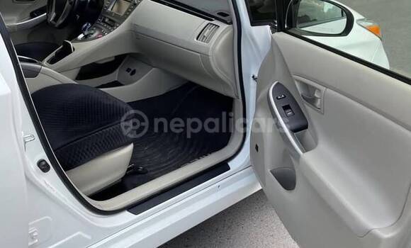Buy Used Toyota Prius White Car in Bhadrapur in Mechi Buy Used Toyota Prius White Car in Bhadrapur in Mechi