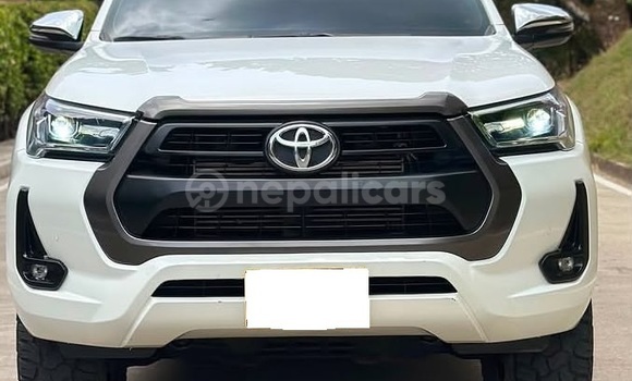 Buy Used Toyota Hilux White Car in Bhadrapur in Mechi Buy Used Toyota Hilux White Car in Bhadrapur in Mechi