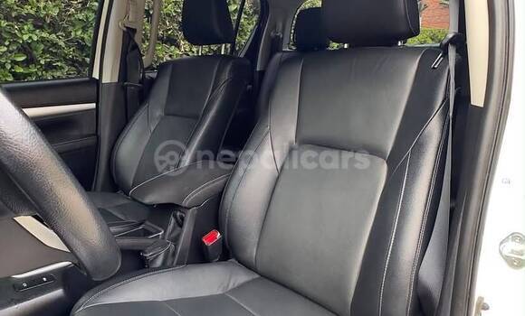 Buy Used Toyota Hilux White Car in Bhadrapur in Mechi Buy Used Toyota Hilux White Car in Bhadrapur in Mechi