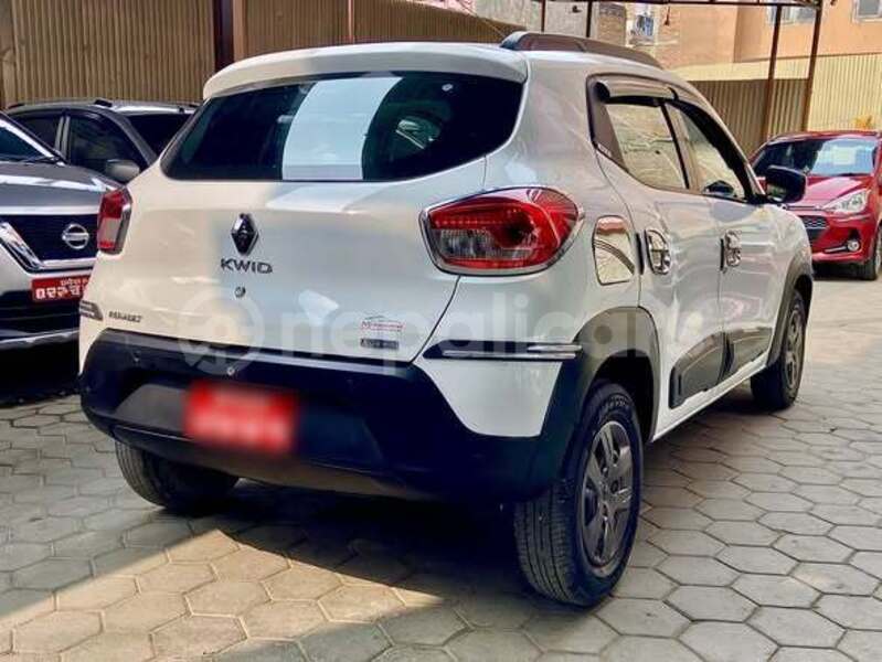 Big with watermark renault kwid bagmati kathmandu 5952