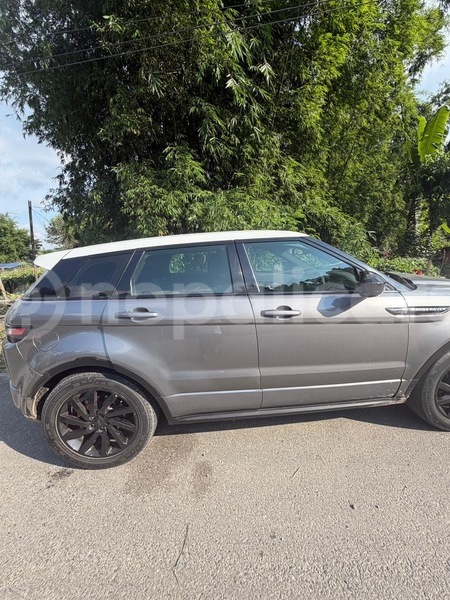 Big with watermark range rover evoque bagmati kathmandu 5961