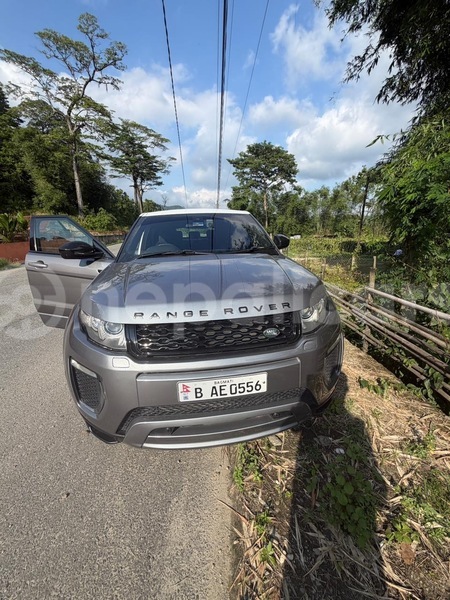 Big with watermark range rover evoque bagmati kathmandu 5961