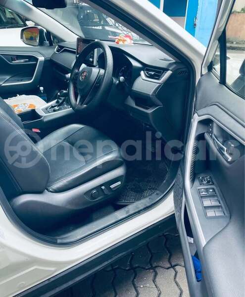 Big with watermark toyota rav 4 bagmati kathmandu 5991