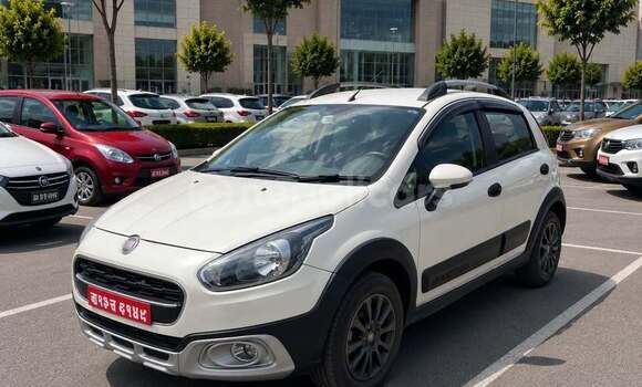 Buy Used Fiat Avventura White Car in Kathmandu in Bagmati Buy Used Fiat Avventura White Car in Kathmandu in Bagmati